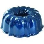 Nordic Ware 51154amz Formed Bundt Pan, 12-Cup, Navy