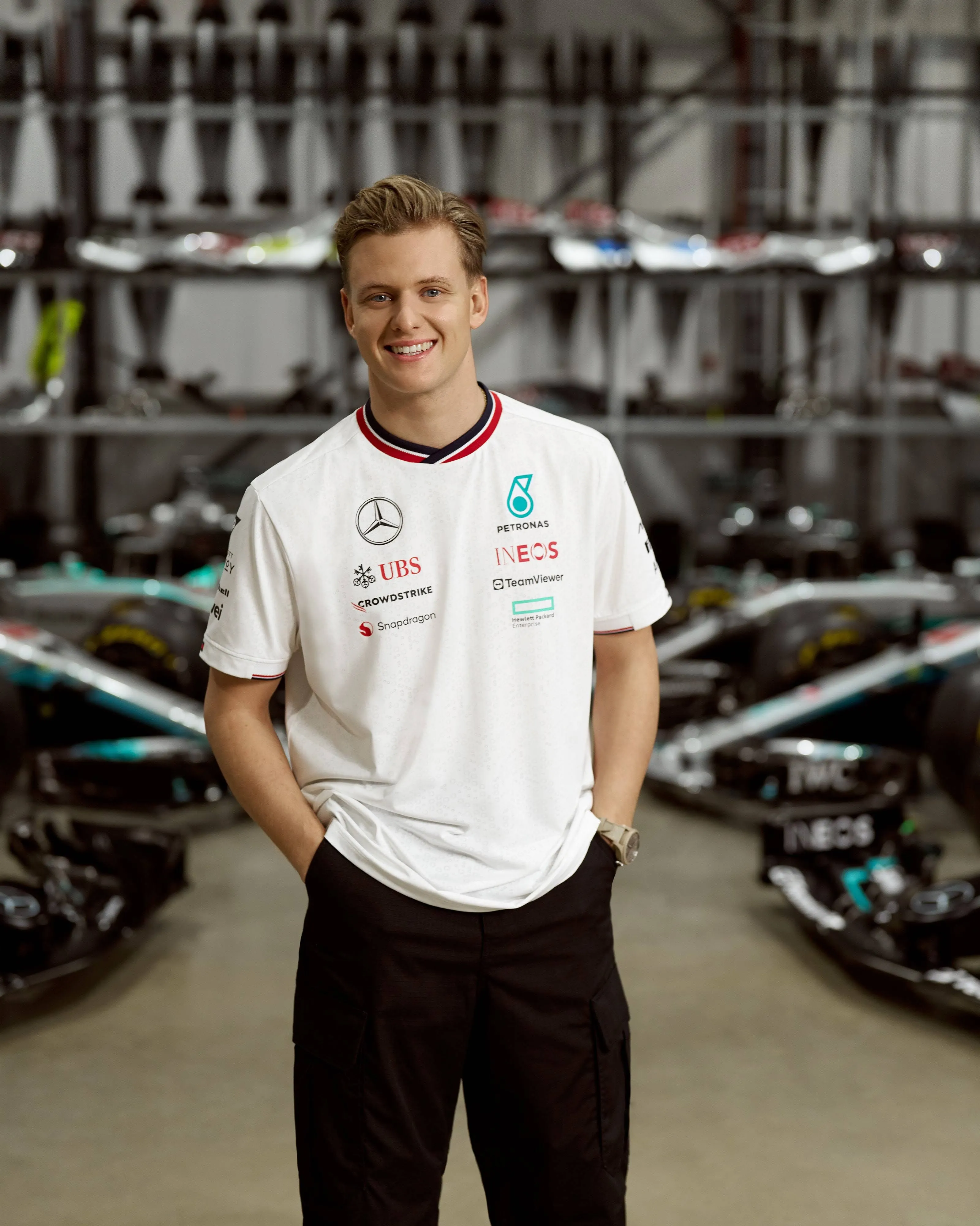 Mercedes AMG Petronas F1 2024 Team Driver T-Shirt - White