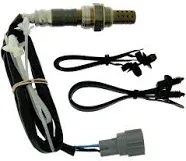 NTK OXYGEN SENSORS 24642 OXYGEN SENSOR For 05 Saab 06-01 Subaru