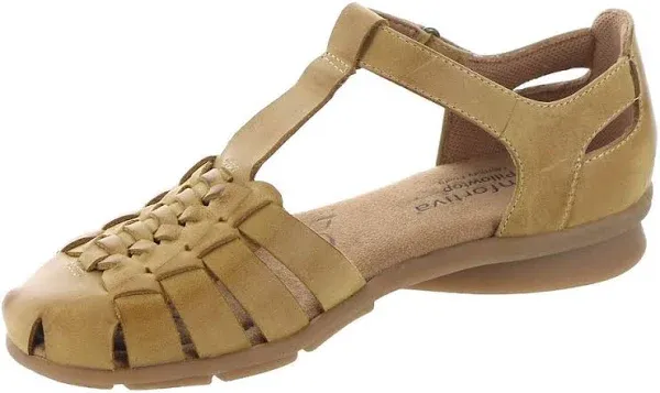 Comfortiva Women's Fisherman Sandal