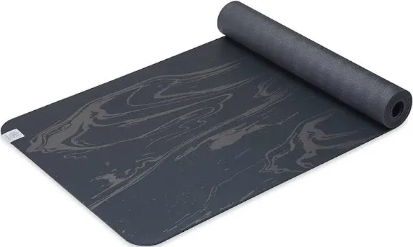 Gaiam Performance Dry-Grip Yoga Mat