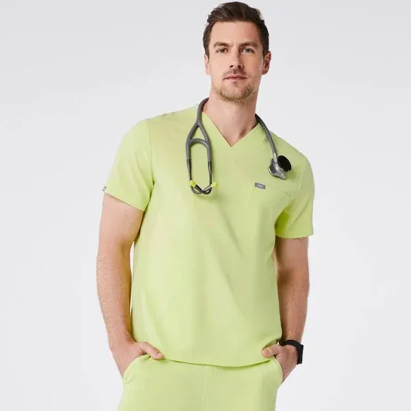 FIGS Men's Chisec Three-Pocket Scrub Top