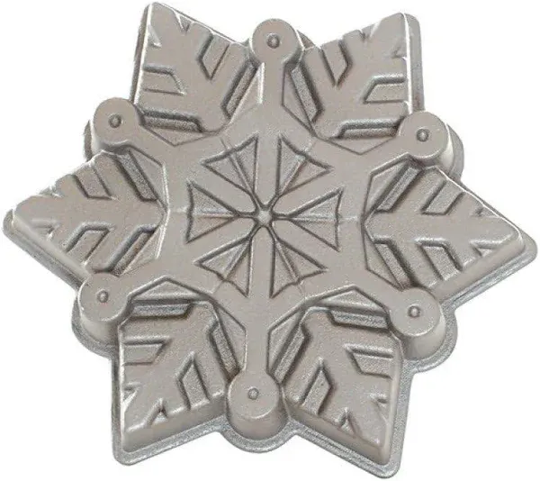 Nordic Ware Snowflake Pan