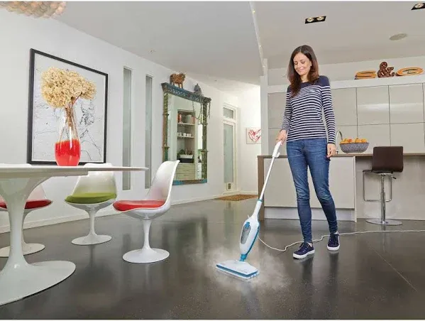 BLACK+DECKER Classic Steam Mop