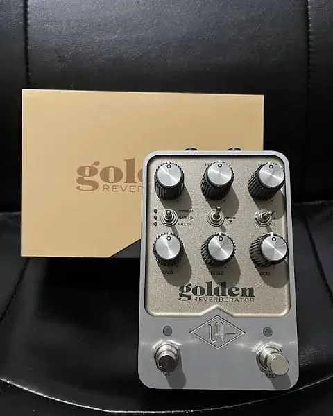 Universal Audio UAFX Golden Reverberator Pedal