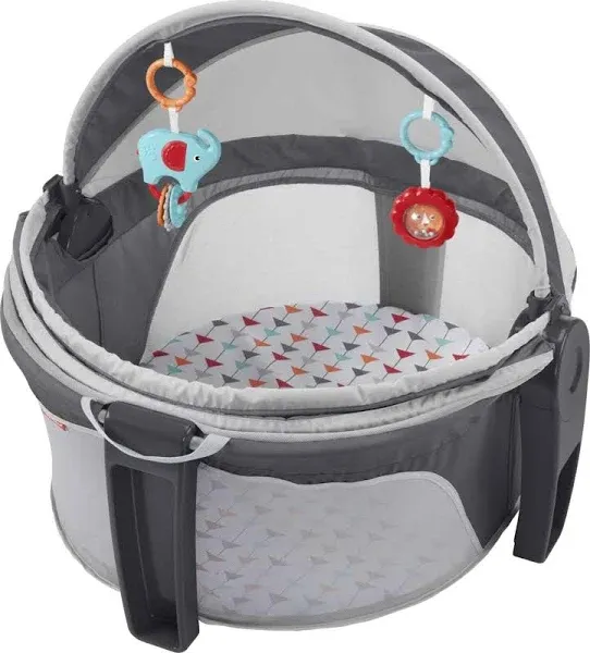 Fisher-Price Portable Bassinet On-The-Go Baby Dome