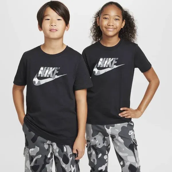 Nike Kids' Big Sportswear Cotton Logo Graphic T-Shirt