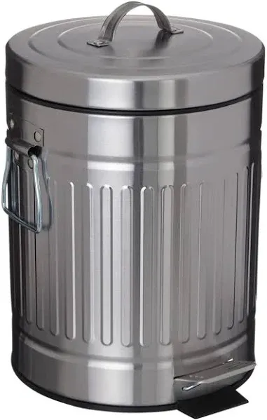 SIMPLEMADE Round Step Trash Can - 5 Liter / 1.3 Gallon - Stainless Steel Bathroom Trash Can, Small Trash Can with Lid, Metal Wastebasket, White