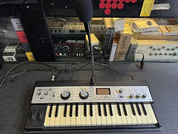 Korg Micro Korg XL 37 Key Synthesizer