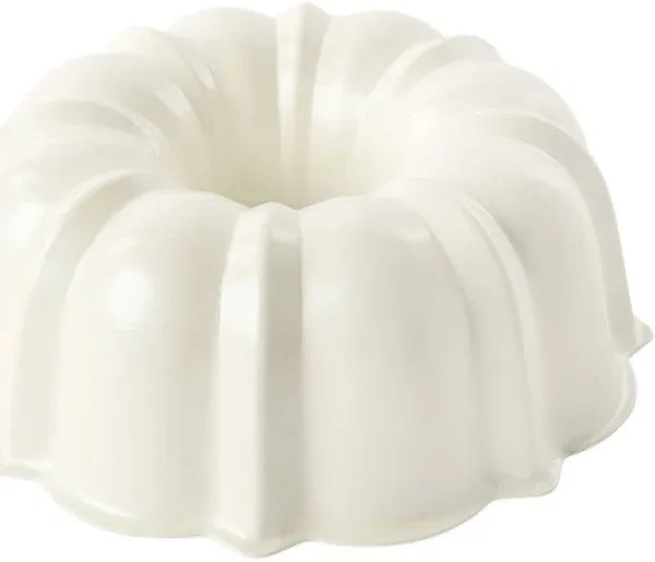 Nordic Ware 12 Cup Bundt Pan