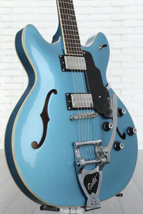 Guild Guitars Starfire I DC Semi-Hollow Body Electric Guitar, Double-Cut, Pelham Blue