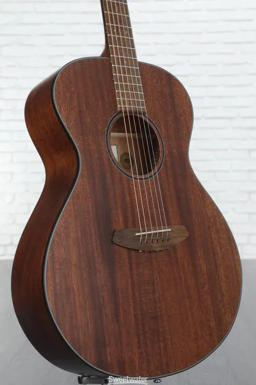 Breedlove Discovery S Concert Acoustic Guitar