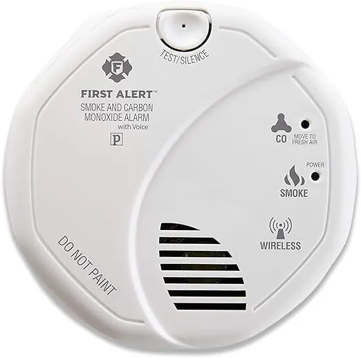 First Alert Battery Powered SCO500B Wireless Interconnected Photoelectric Smoke and Carbon Monoxide Combo Alarm with Voice and LocationFirst Alert Battery Powered SCO500B Wireless Interconn…