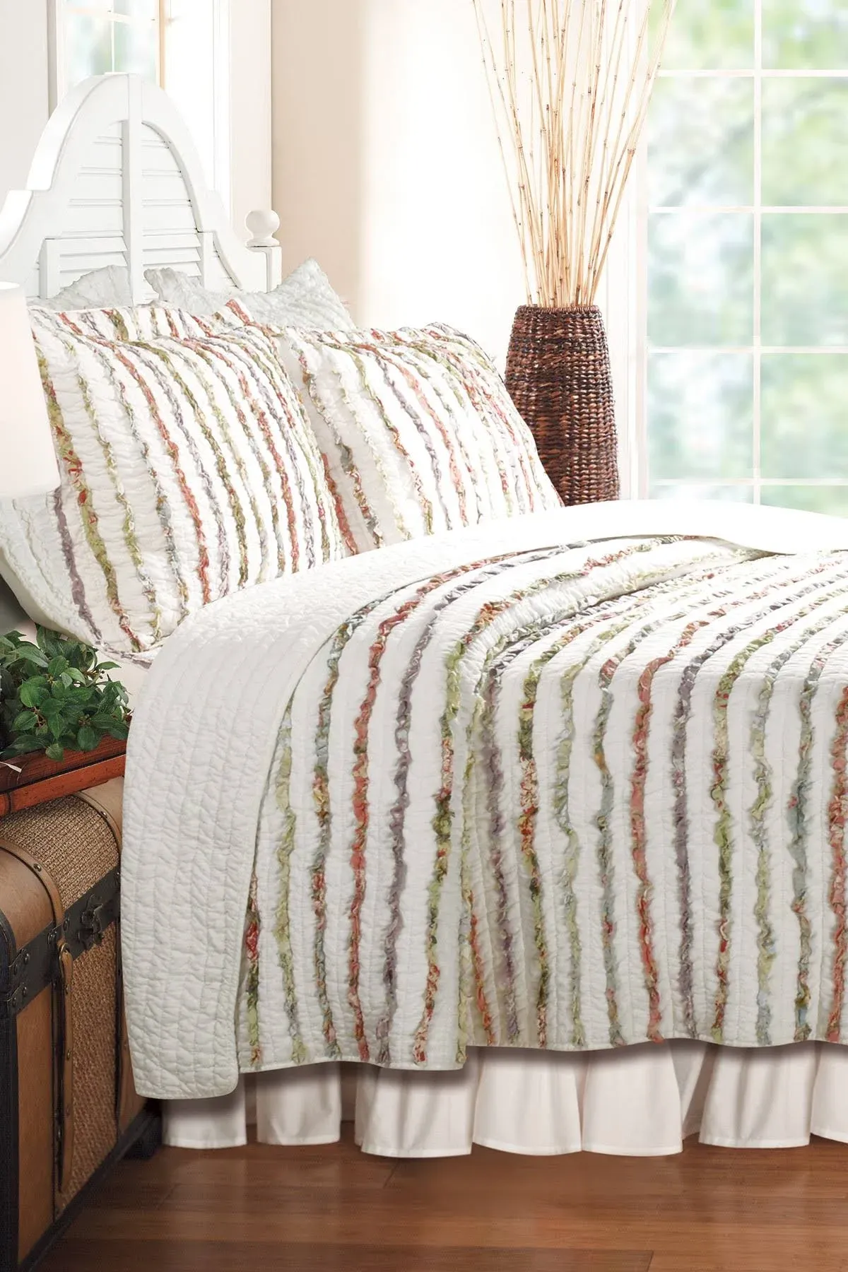 Greenland Home Bella Ruffled Quilt Set, King/California King (5 Piece)