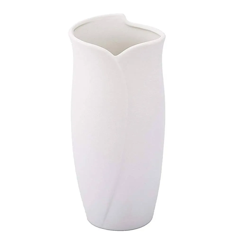 White Ceramic Vase modern Wase With Matte DesignIdeal Gift Flowers Vase For Frie