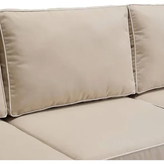 Bradenton Sofa With Cushions