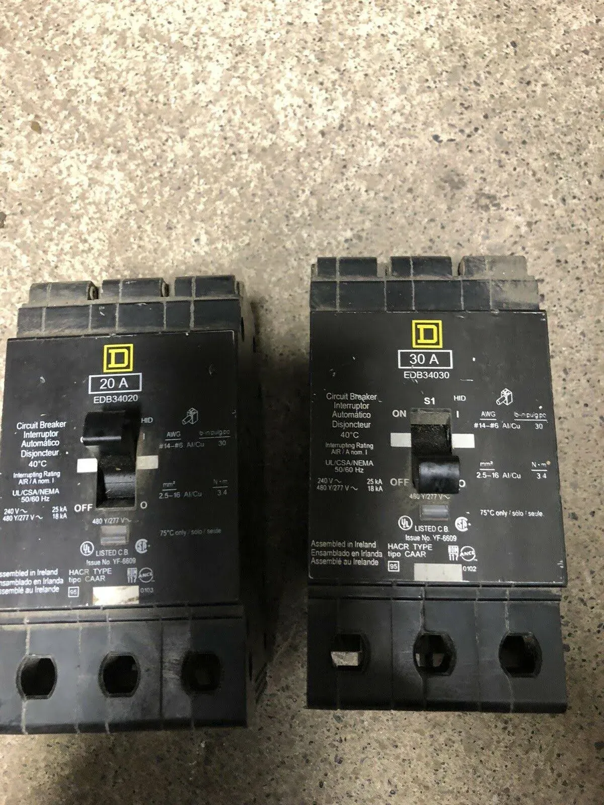 Square D EDB34030 Circuit Breaker