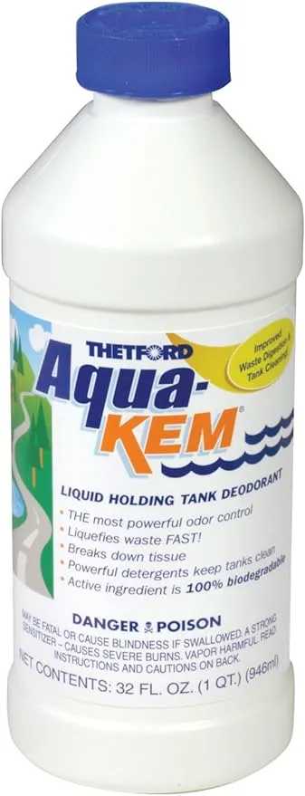 Aqua-Kem RV Holding Tank Treatment - Deodorant / Waste Digester / Detergent - 32 oz - Thetford 09852