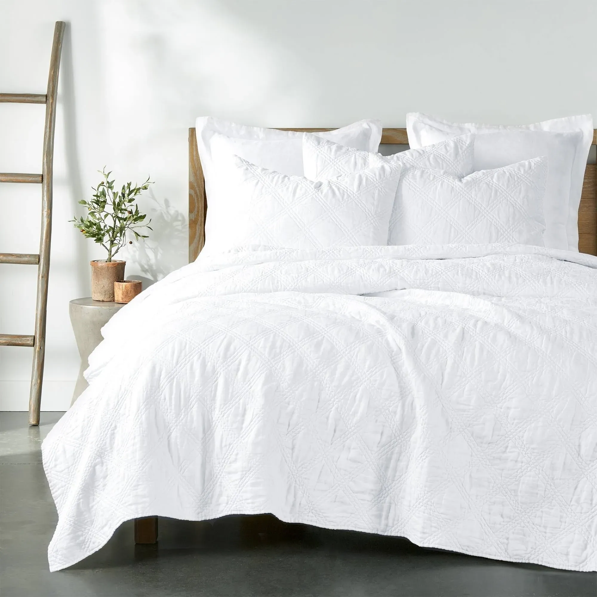 Washed Linen White Full/Queen Quilt - Levtex Home