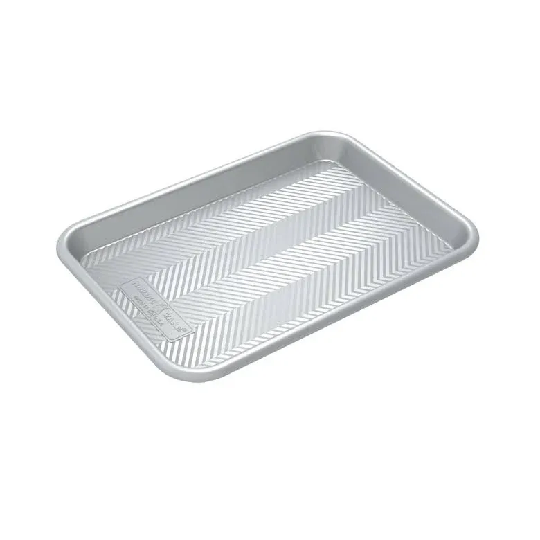 Nordic Ware Prism Quarter Sheet