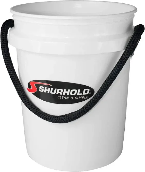 Shurhold 2452 Black 5 Gallon Bucket With Black Rope Handle