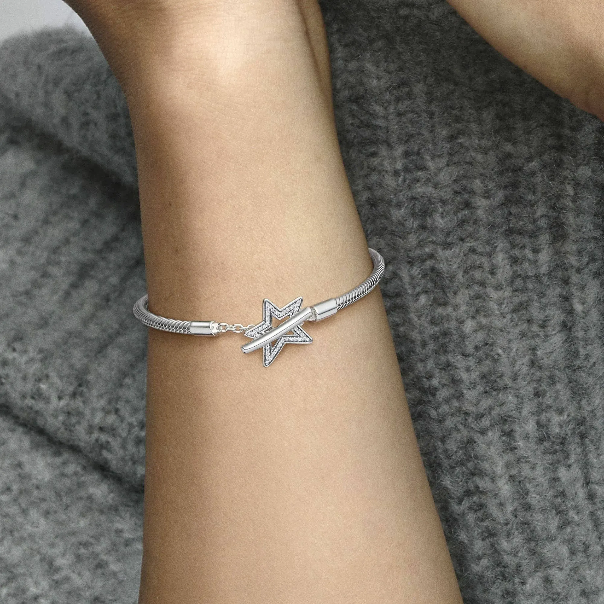 Pandora Moments Asymmetric Star T-bar Snake Chain Bracelet