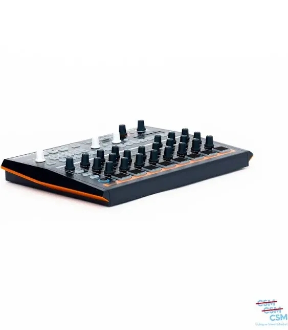 ARTURIA DrumBrute Impact Analog Drum Machine