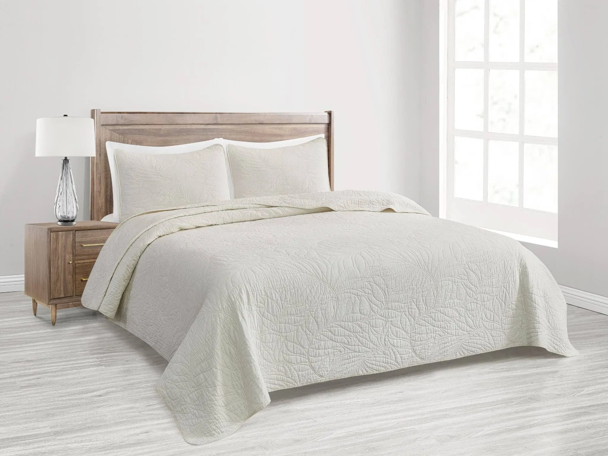 Linden Standard Cotton 3 Piece Quilt Set Chezmoi Collection Color: Ivory, Size: Queen Quilt + 2 Standard Shams