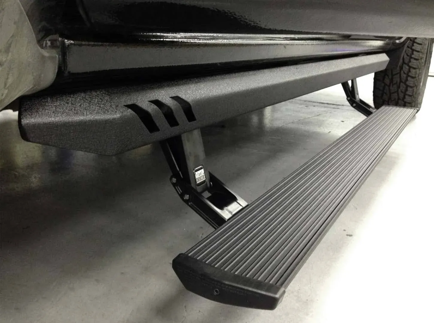 Amp Research 77151-01A Ford F-150 PowerStep XL