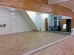 Elenens HD Glass Mirror Wall for Home Gym and Dance Studio