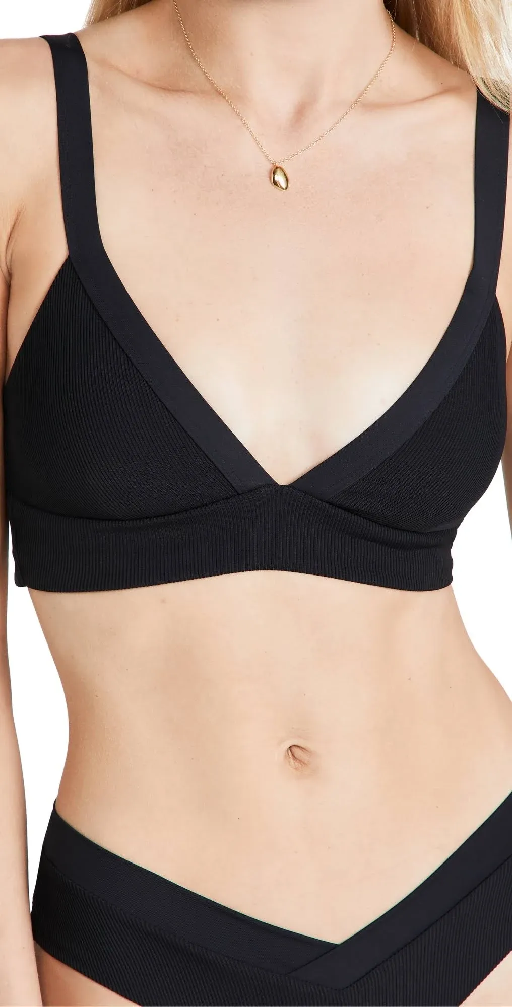 L Space Black Vera Bikini Top, NWT! $88 Size Large.