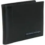 Tommy Hilfiger Men&#x27;s Leather Cambridge Bifold Passcase Wallet