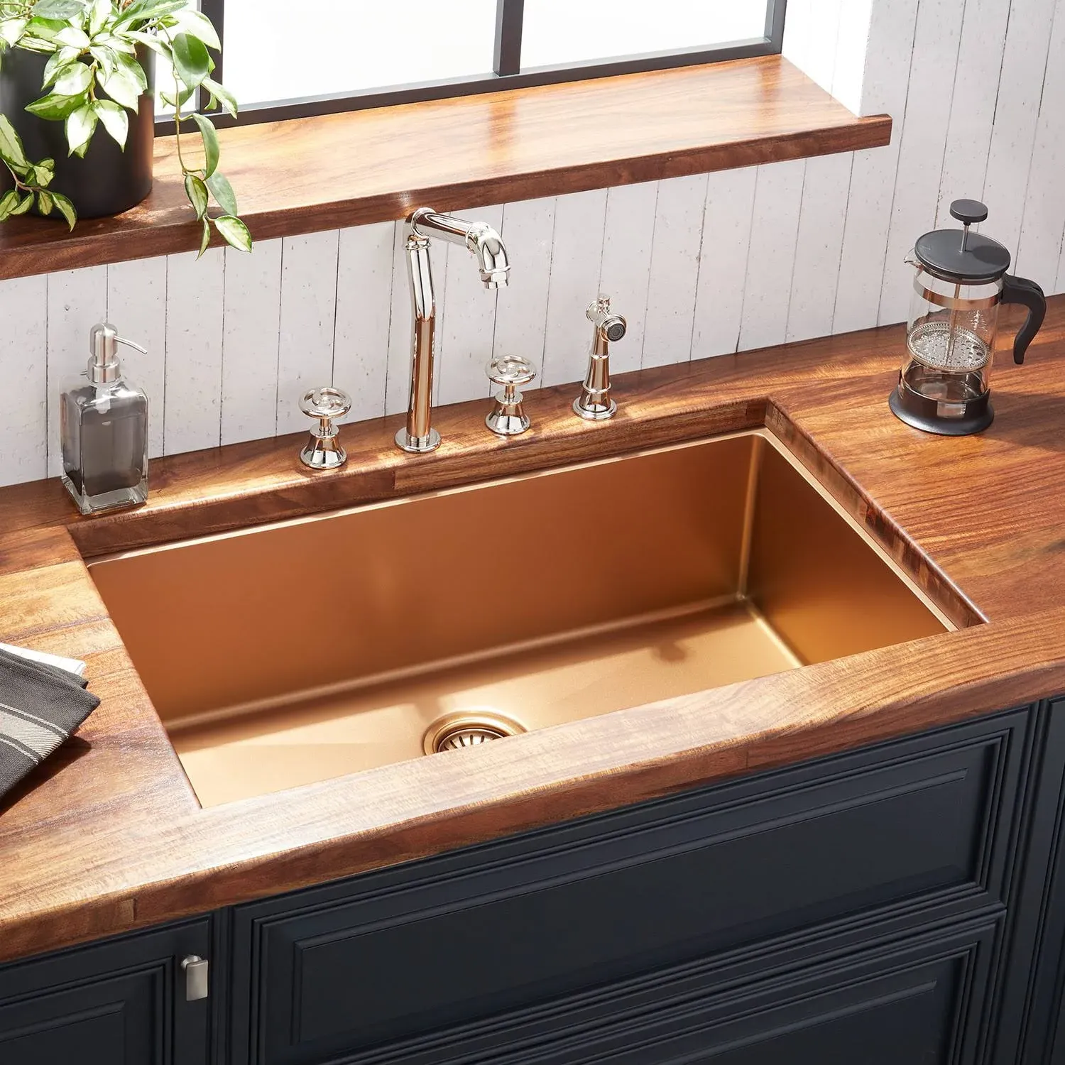 Signature Hardware Atlas 32" Undermount Single Basin Kitchen Sink