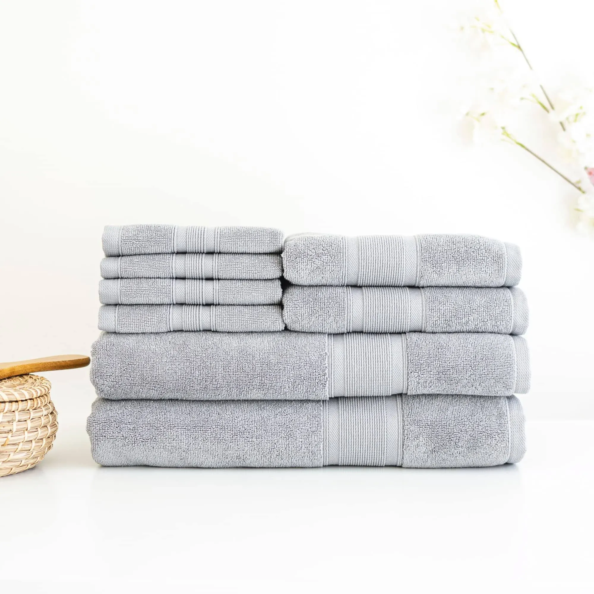 LUZia 8 Piece Towel Set